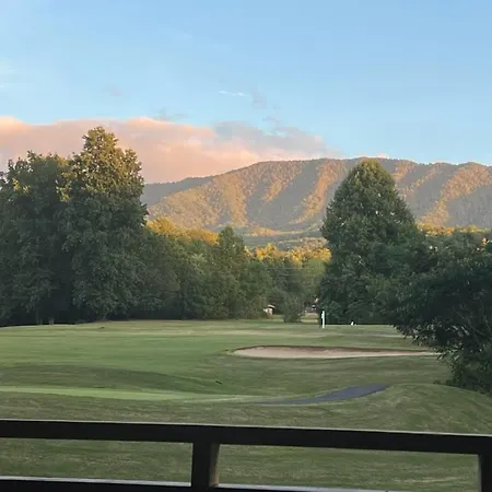 Bear Lodge At Bent Creek Is A Golf Course Oasis!! Gatlinburg Extérieur photo